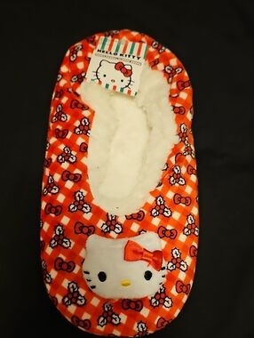 Hello Kitty Plush Slip-On  Slipper with Bow Detail